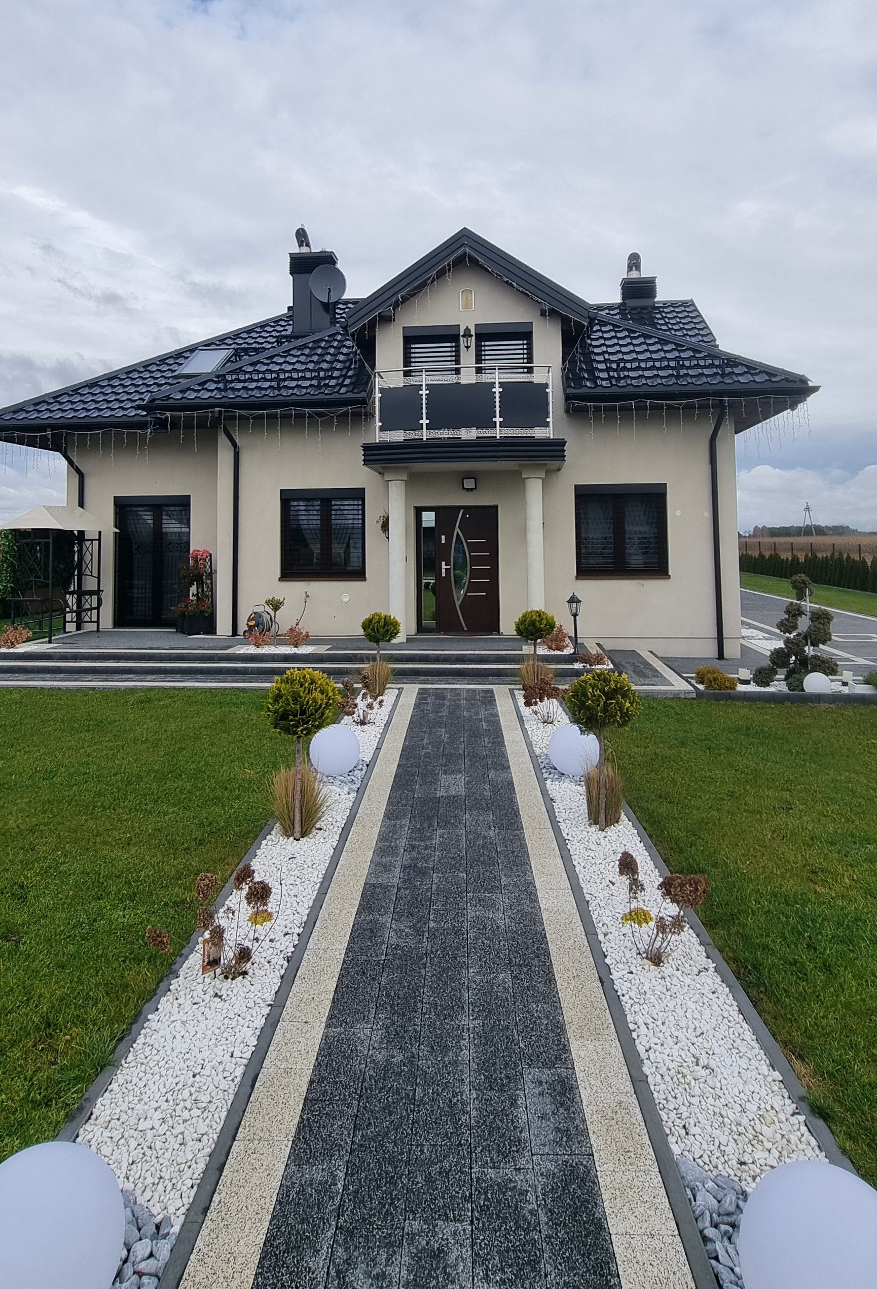 Żalzuje fasadowe